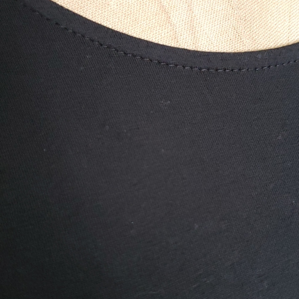 H&M elegant flattering little black dress - Picture 5 of 7